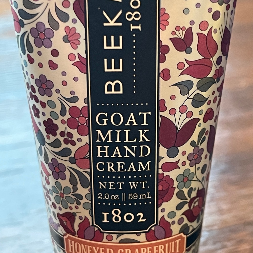 Beekman 1802 hand cream - Picture 3 of 4